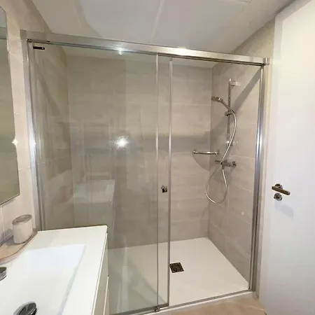 Apartment Luxurious South-facing 2 Bdr Penthouse Vanian Gardens With Seaview - Gaya Alegia I *