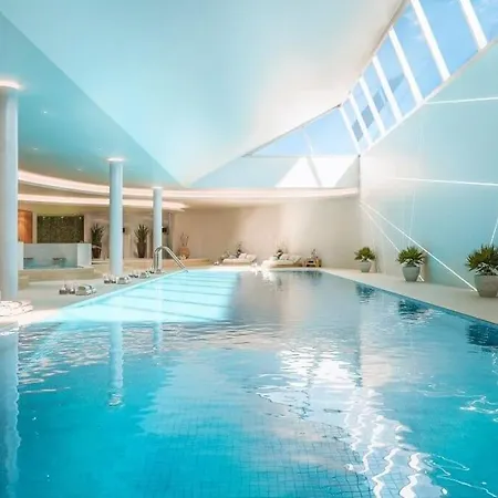 Luxurious South-facing 2 Bdr Penthouse Vanian Gardens With Seaview - Gaya Alegia I Apartment